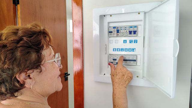 Perché il Salvavita scatta continuamente? Guida alla ricerca del guasto elettrico a Venezia e provincia